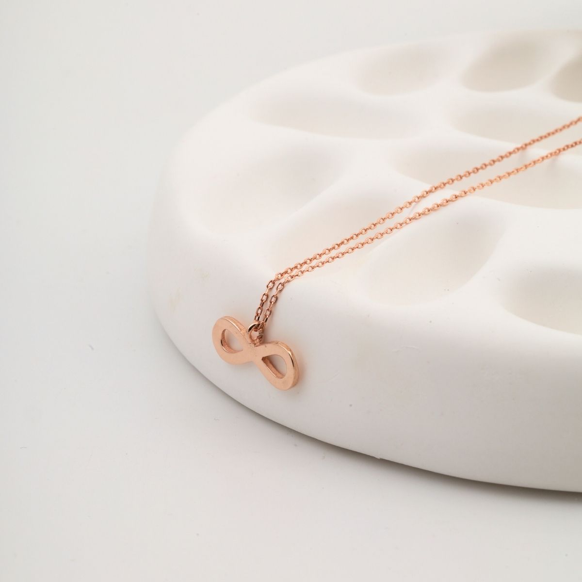 925 K Women's Infinity Rose Silver Necklace