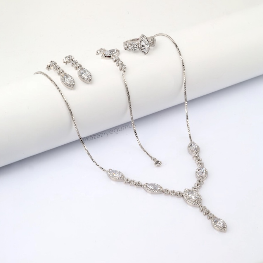 925 Sterling Silver Drop Model Zircon Stone Set