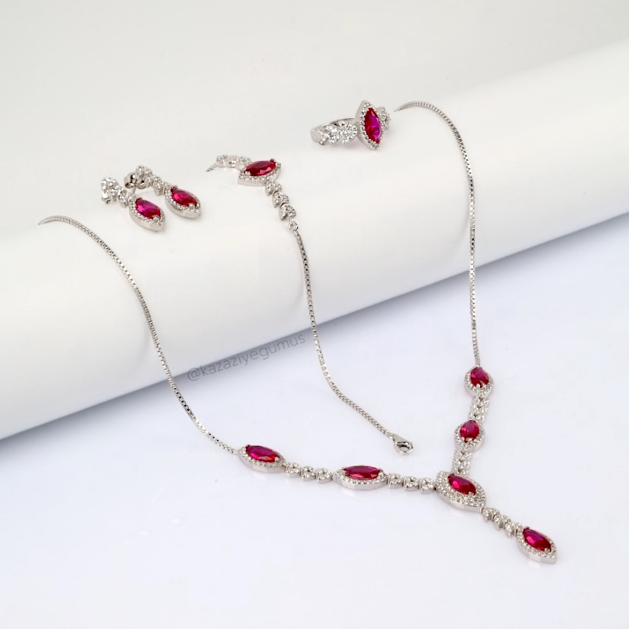 925 Sterling Silver Set with Red Drop Zircon Stone