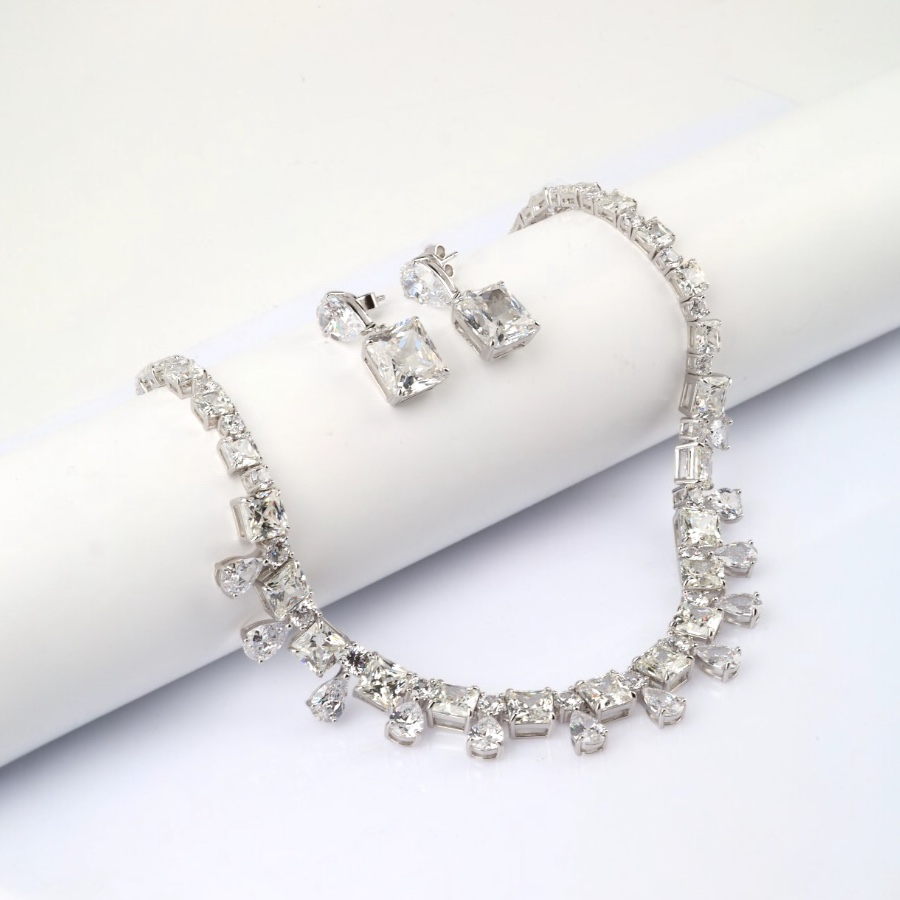 925 Sterling Silver Set with Drop Square Stone