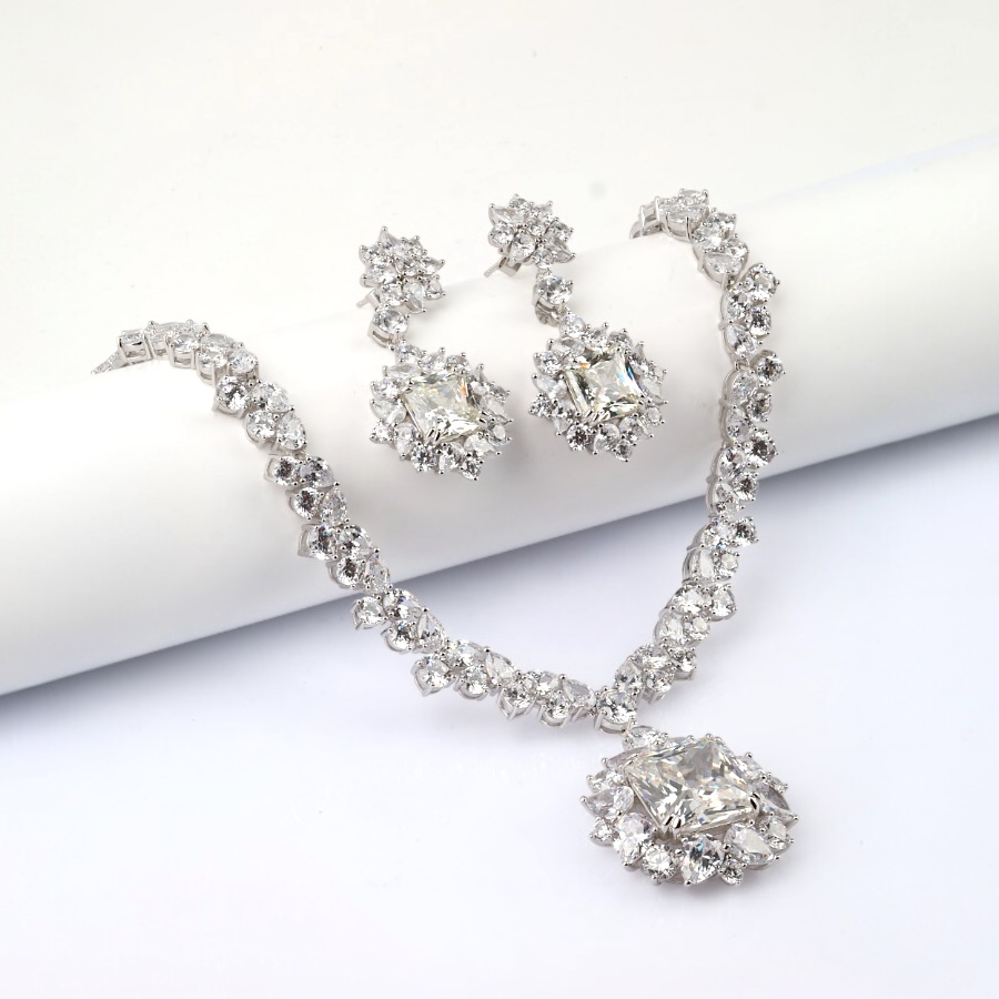 925 Sterling Silver Set with Large Drop Stones