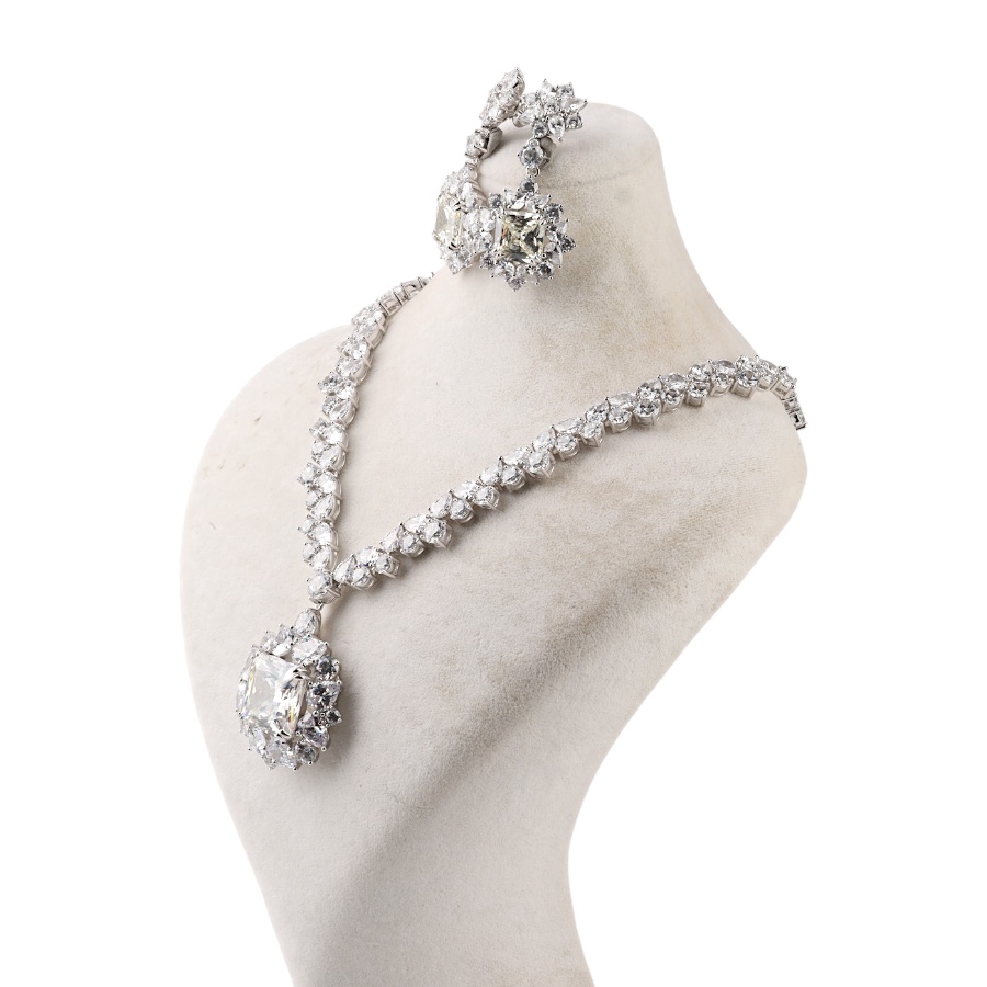 925 Sterling Silver Set with Large Drop Stones