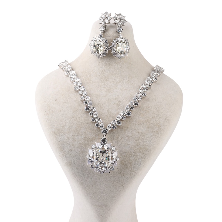 925 Sterling Silver Set with Large Drop Stones