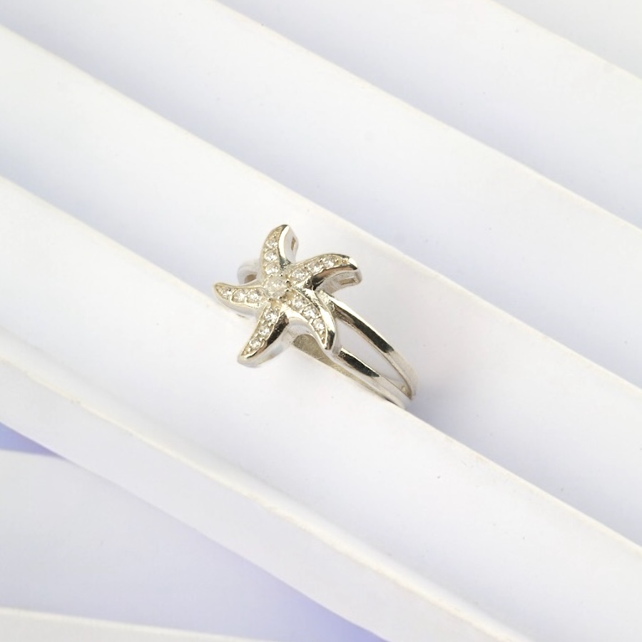 925 K Sea Star Women's Silver Ring