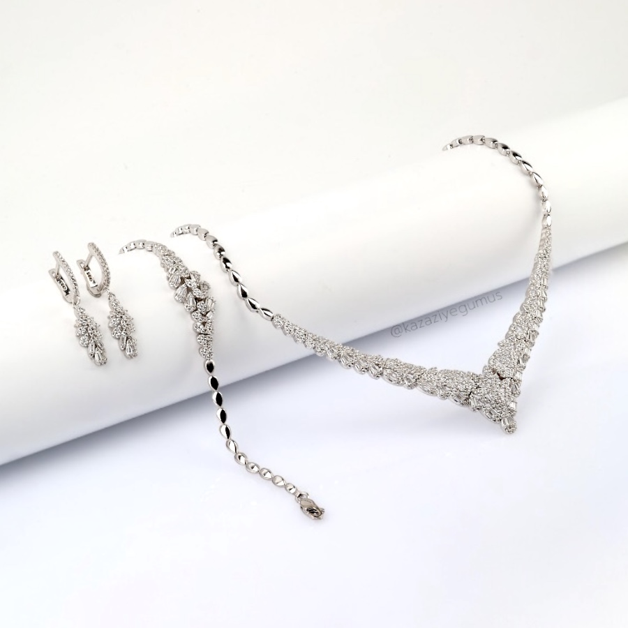 925 Sterling Zircon Stone Waterway Silver Set