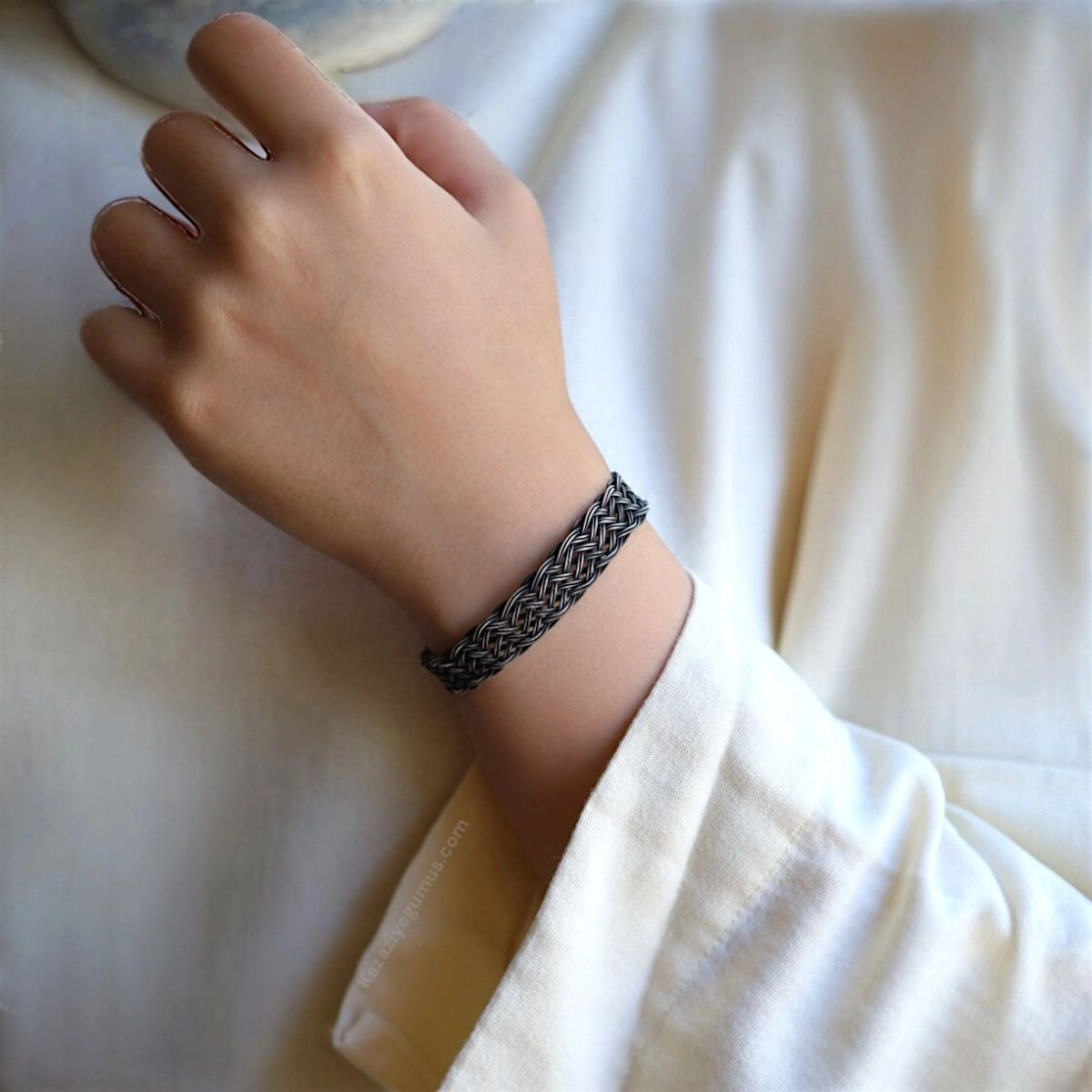 1000 Ayar Kazaziye Unisex Özel Seri Bileklik