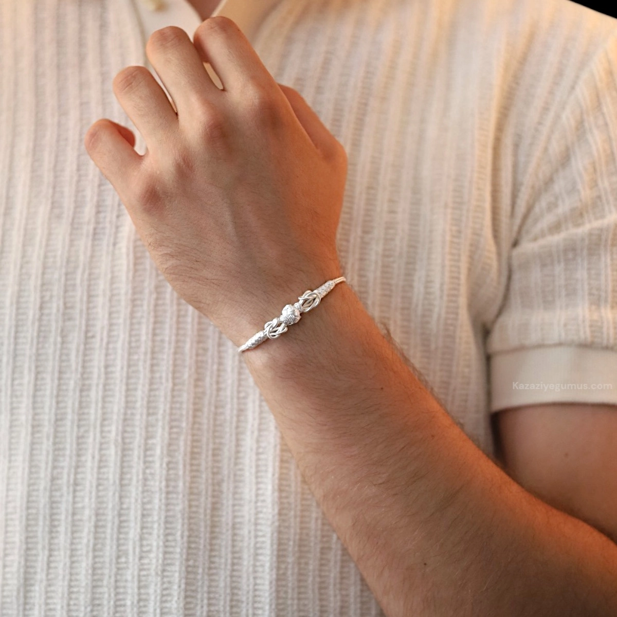 1000 Carat Kazaziye White Ball Silver Bracelet