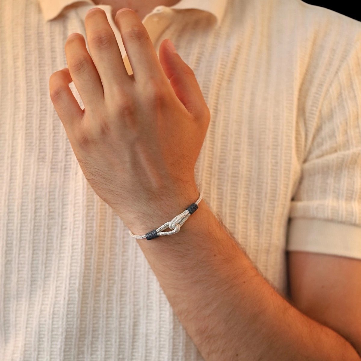 1000 Carat Black and White Love Model Bracelet