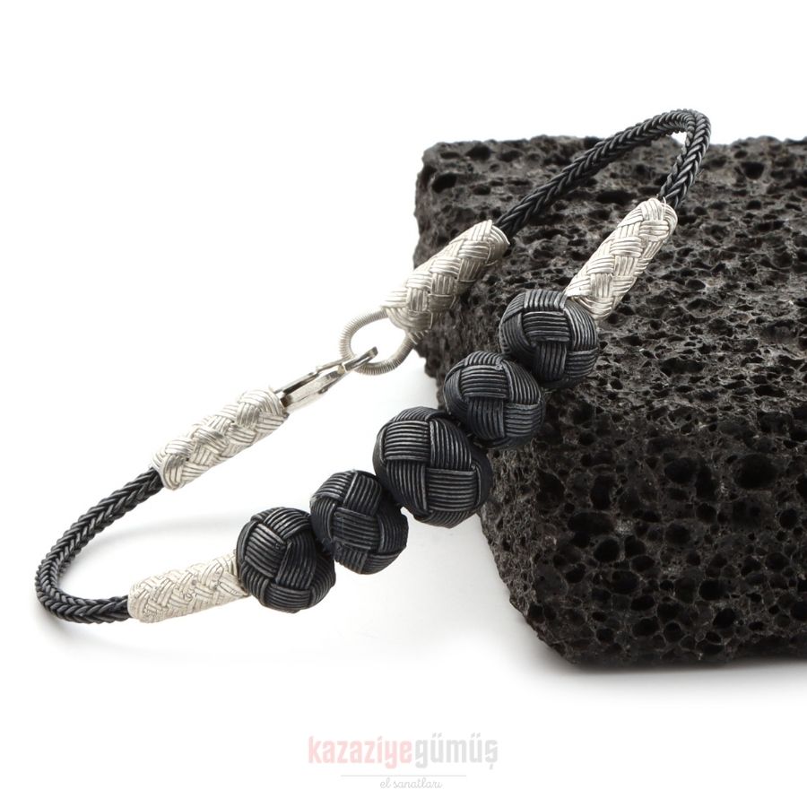 Kazaziye 5 Ball Oxide Bracelet