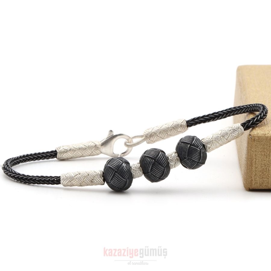 Kazaziye 3 Ball Oxide Bracelet