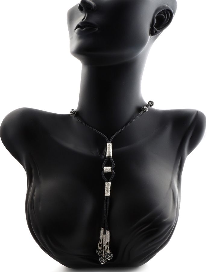 Kazaziye Black and White Knitted Women Necklace