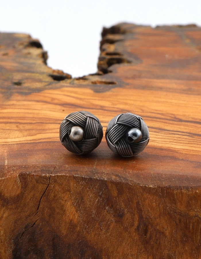 Kazaziye Ball Earrings