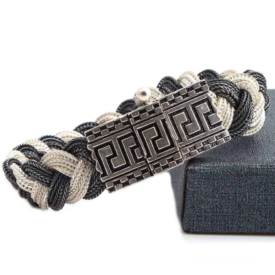 Mardin Straw Black and White Bracelet