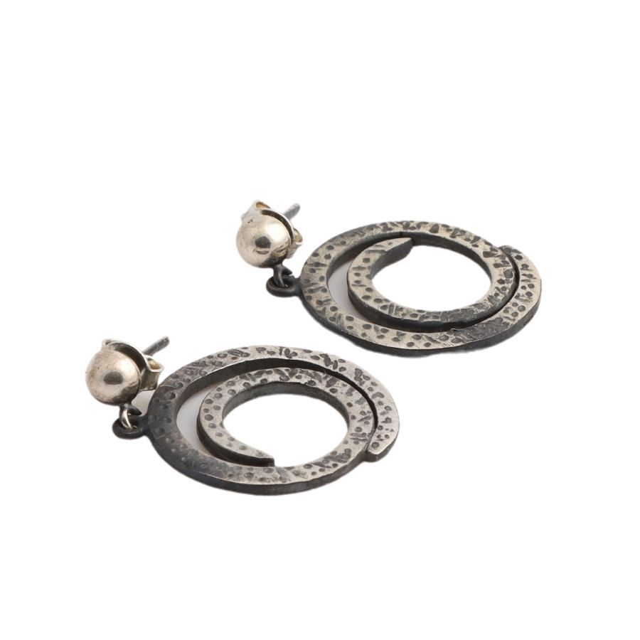 Karno Design Handmade Oxidized Womens Silver Earrings