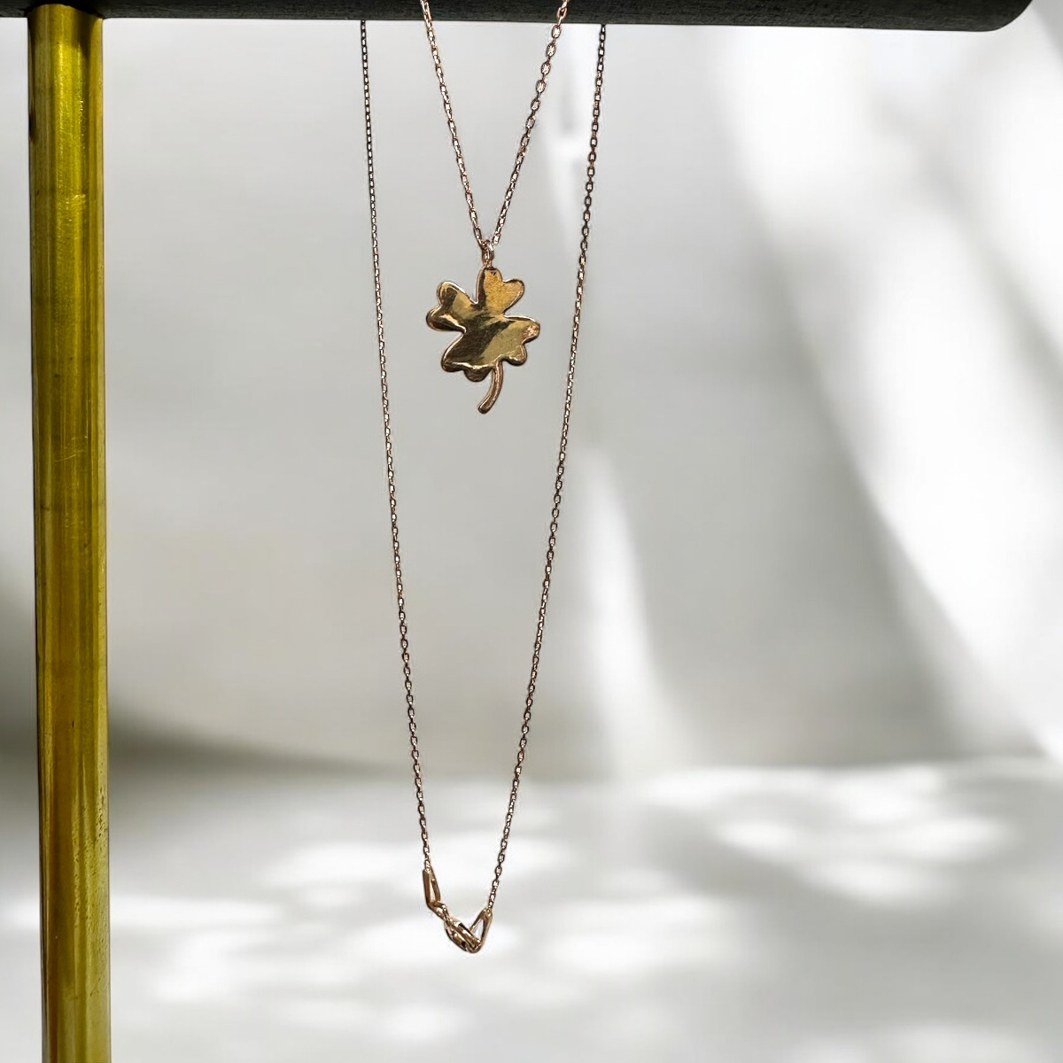 925 Sterling Silver Womens Clover Rose Necklace