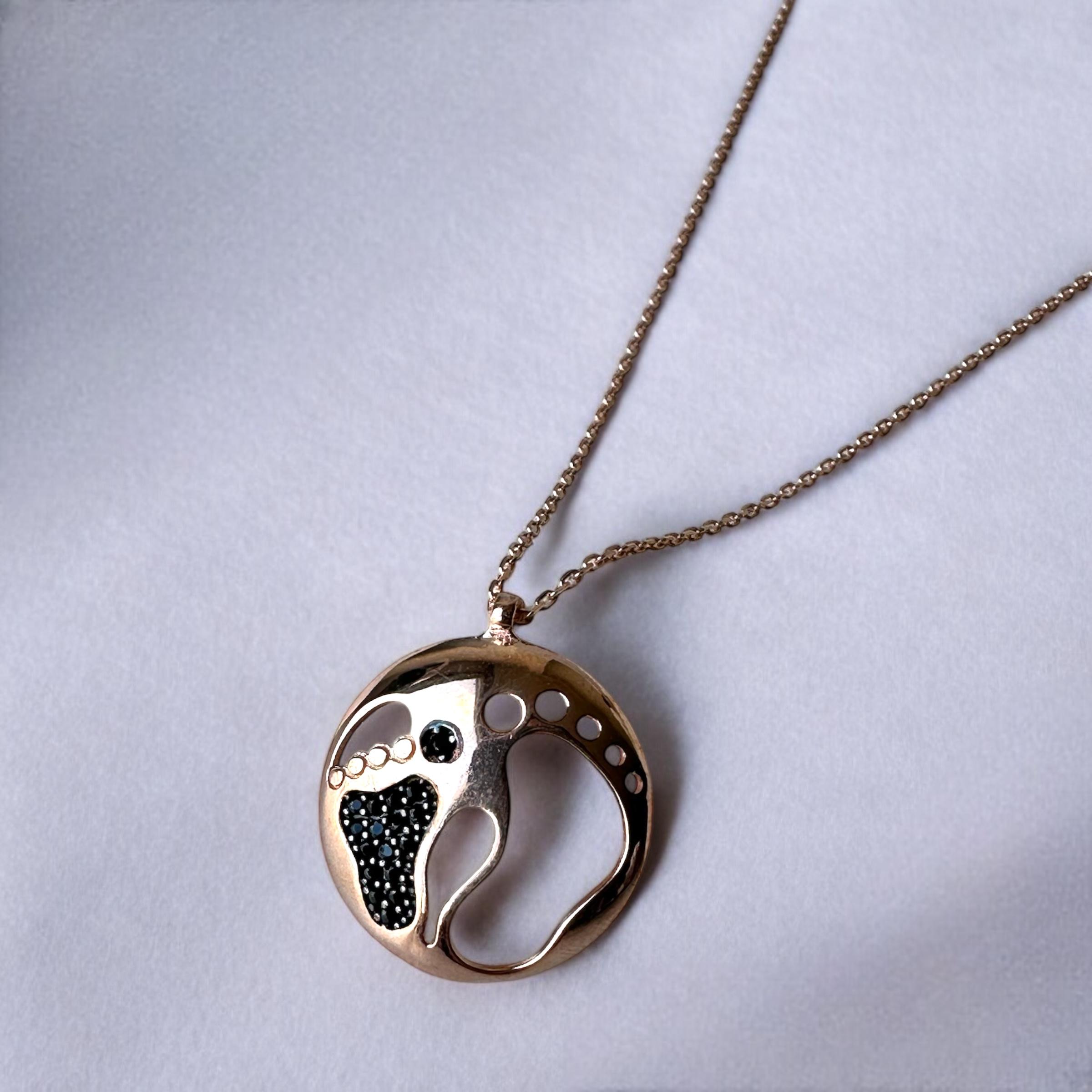925 K Black Stone-set Anne Baby Ayak İzi Silver Necklace