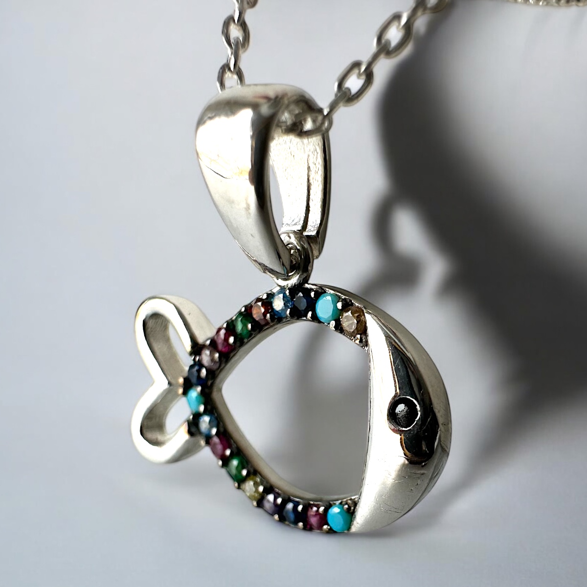925 Sterling Stone Embroidered Vav Silver Necklace