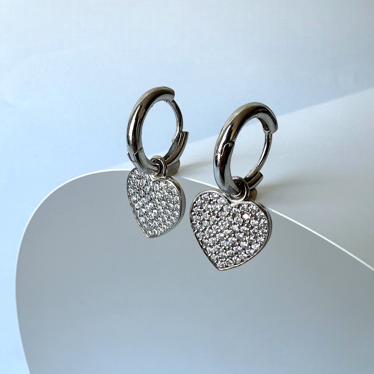 925 K Zircon Stone-set Heart Women's Silver Earrings