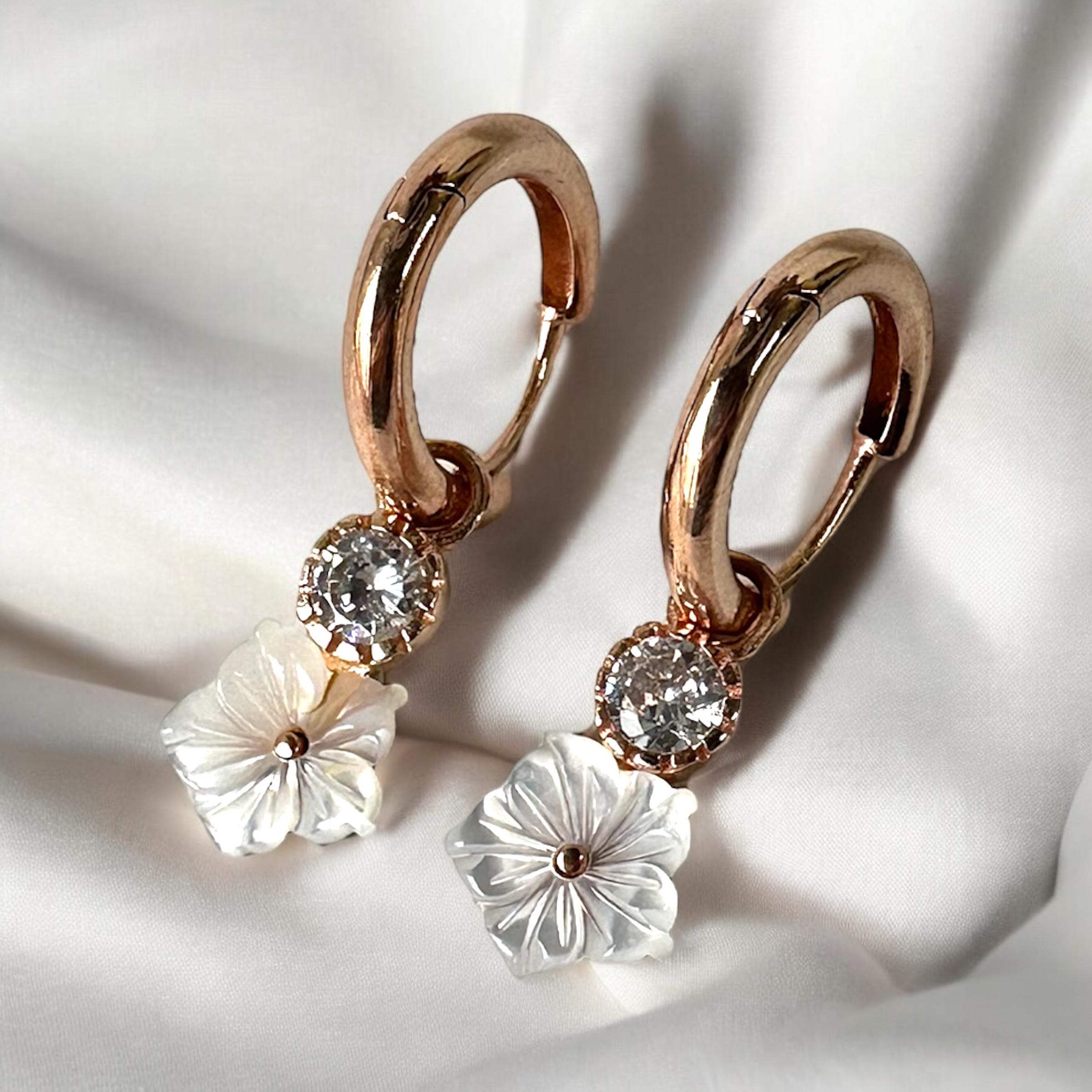 925 K Solitaire Detailed Flower Silver Women's Earrings
