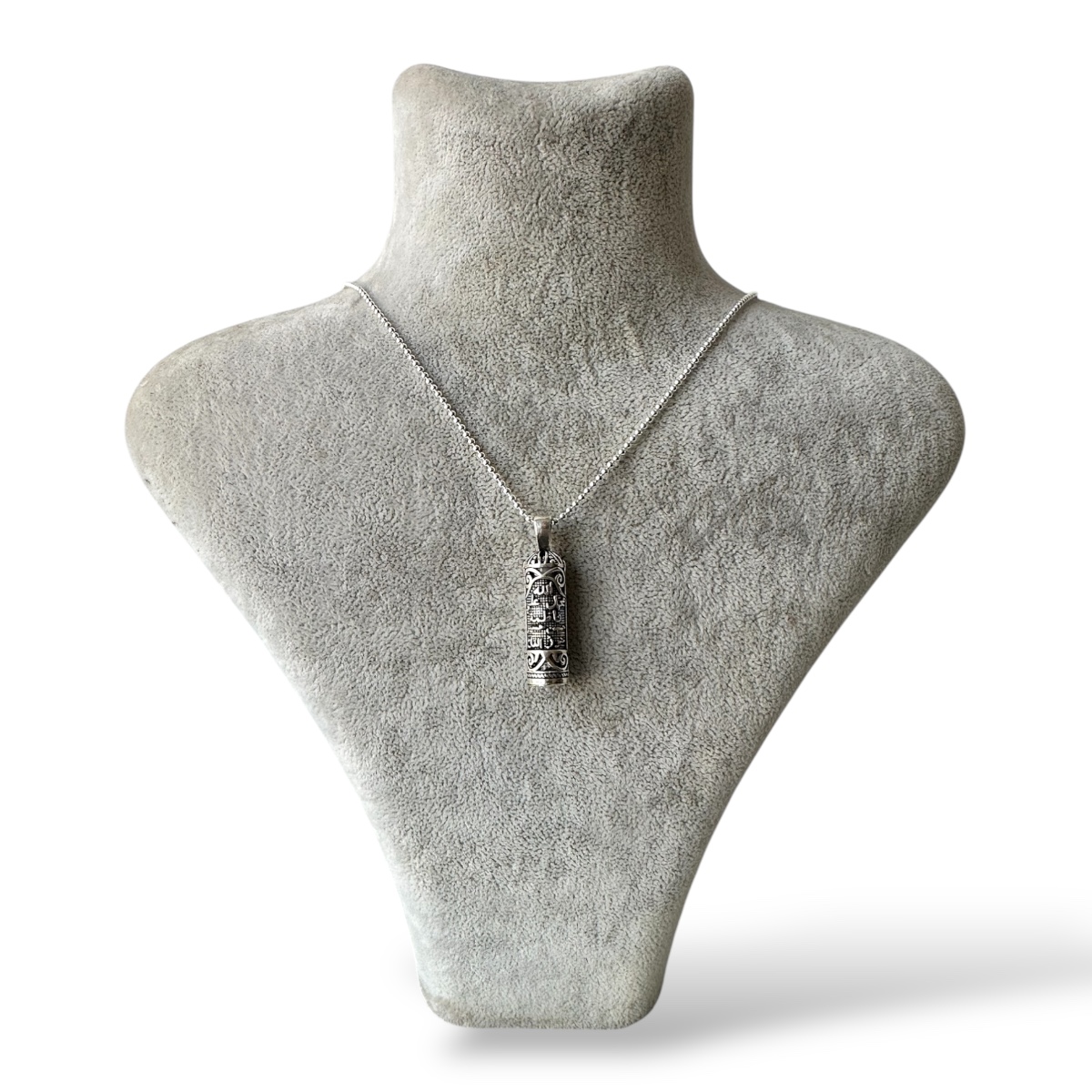 925 Sterling Silver Double-Sided Cevsen Necklace