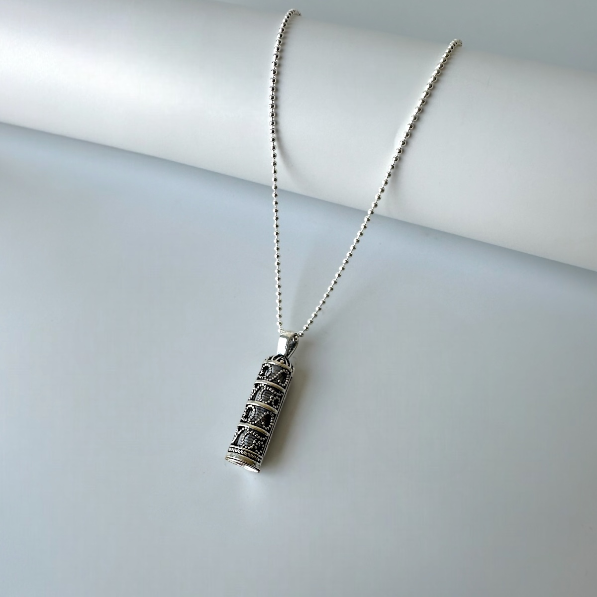 925 Sterling Silver Double-Sided Cevsen Necklace