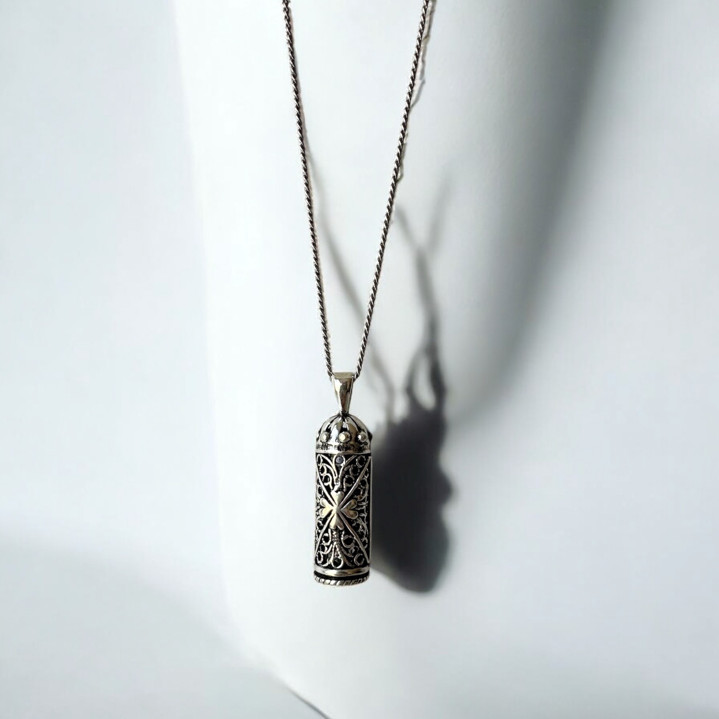 925 K Clover Motif Cevşen Silver Necklace