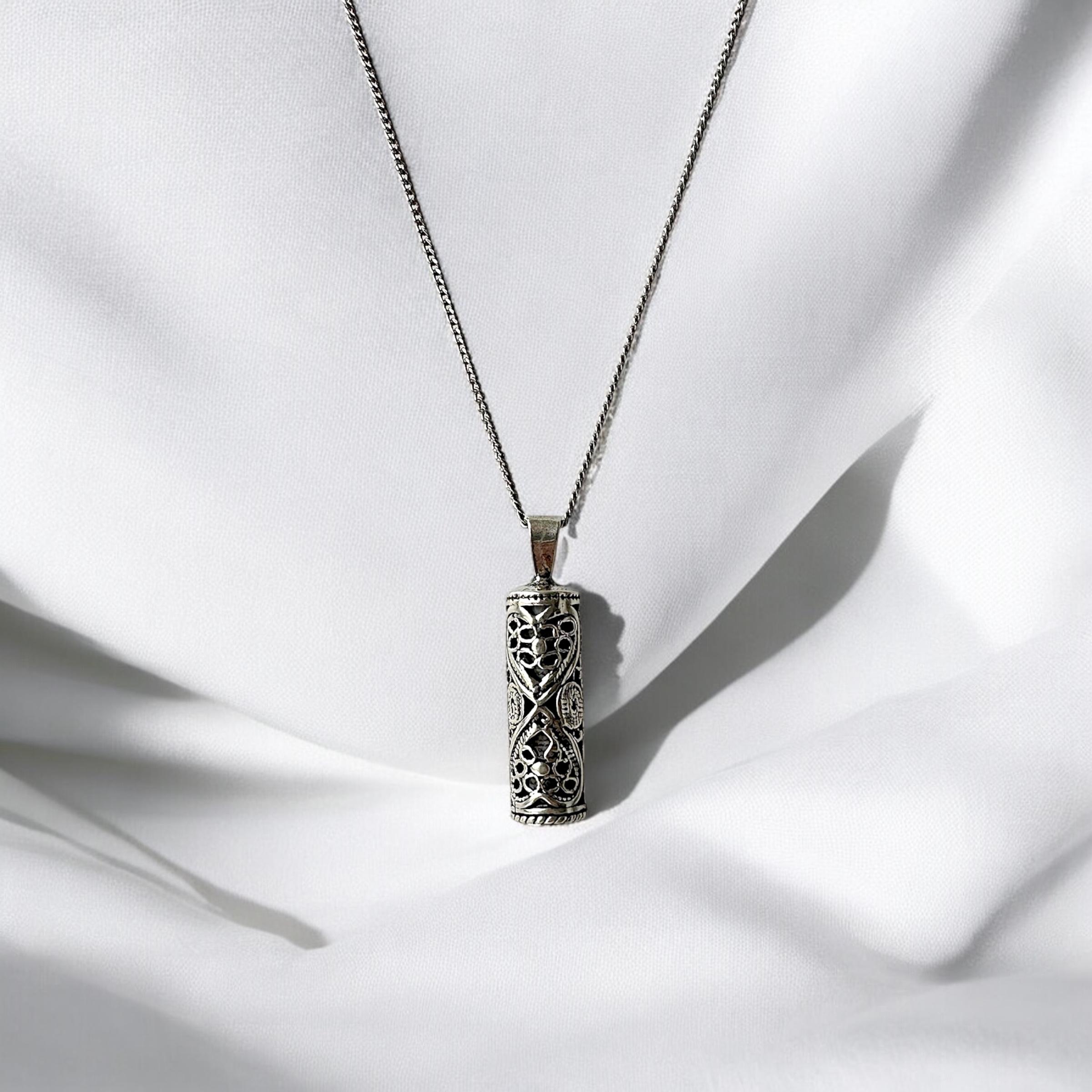 925 Sterling Heart Model Cevsen Silver Necklace