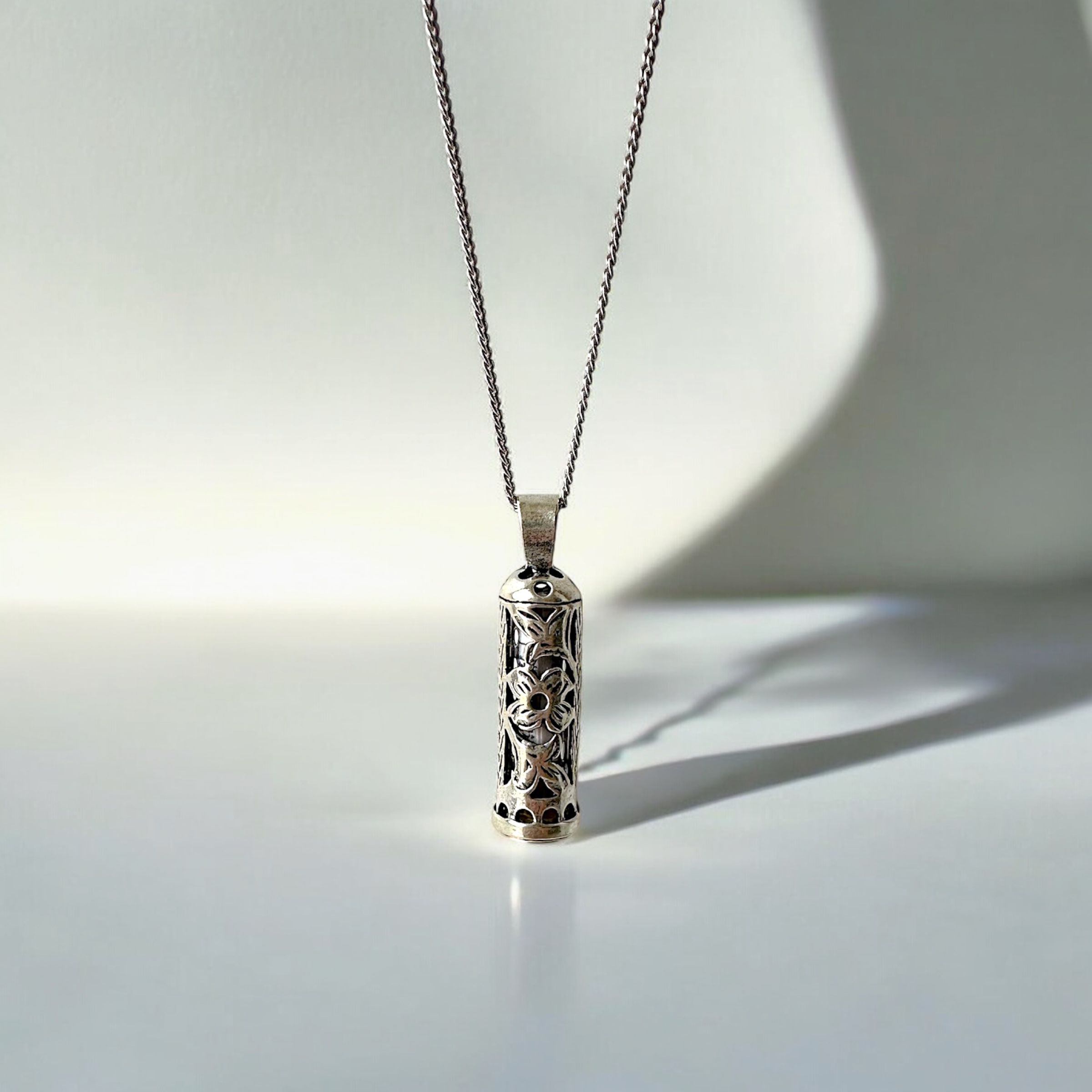 925 K Flower Patterned Cevşen Silver Necklace