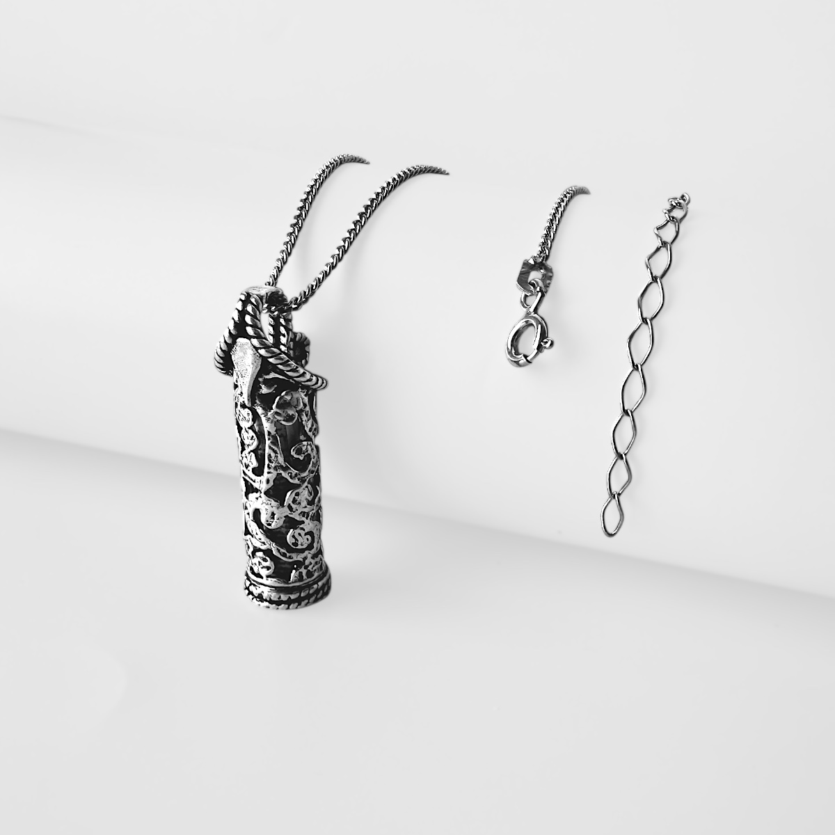 925 Sterling Silver Ivy Cevsen Necklace
