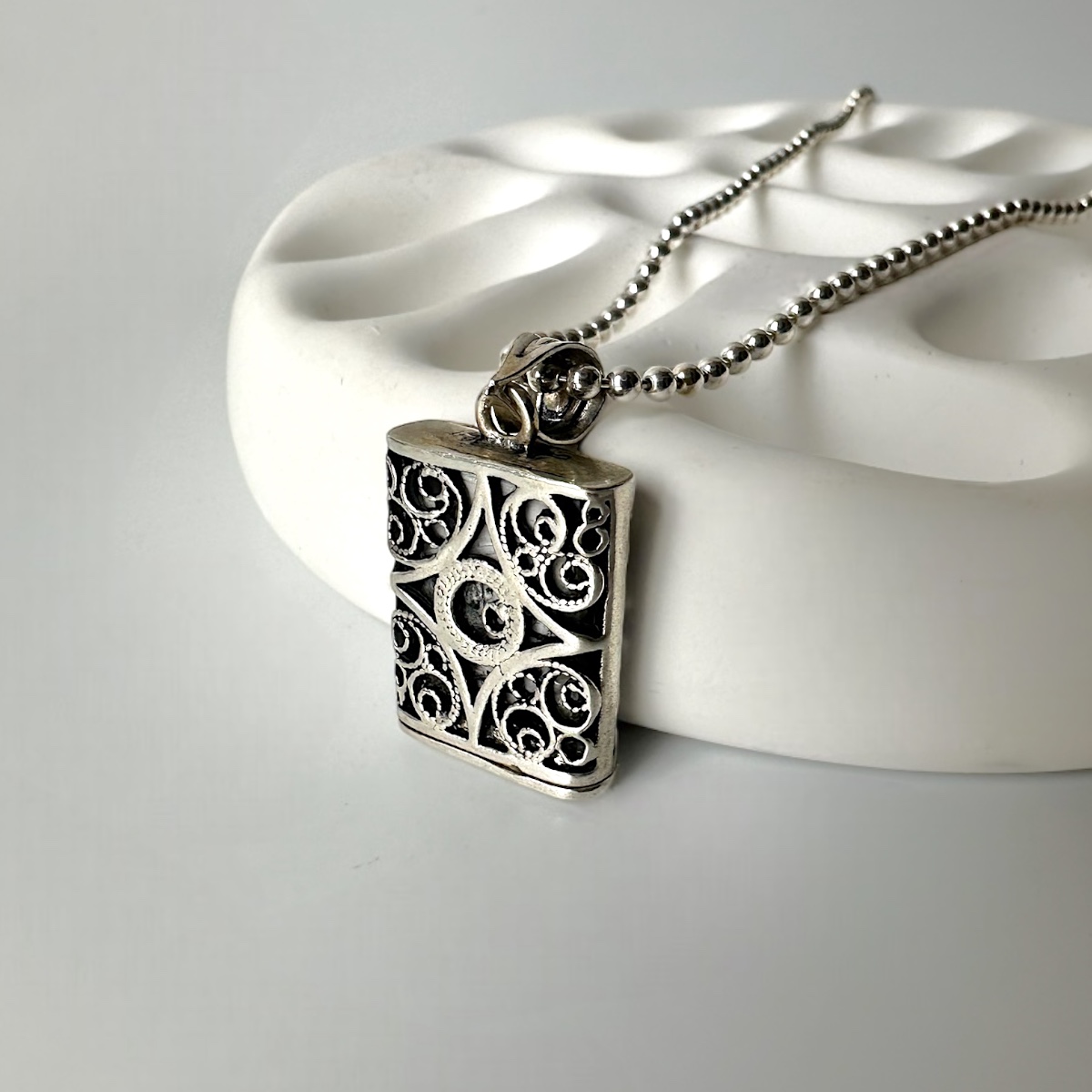 925 Sterling Silver Filigree Cevsen Necklace