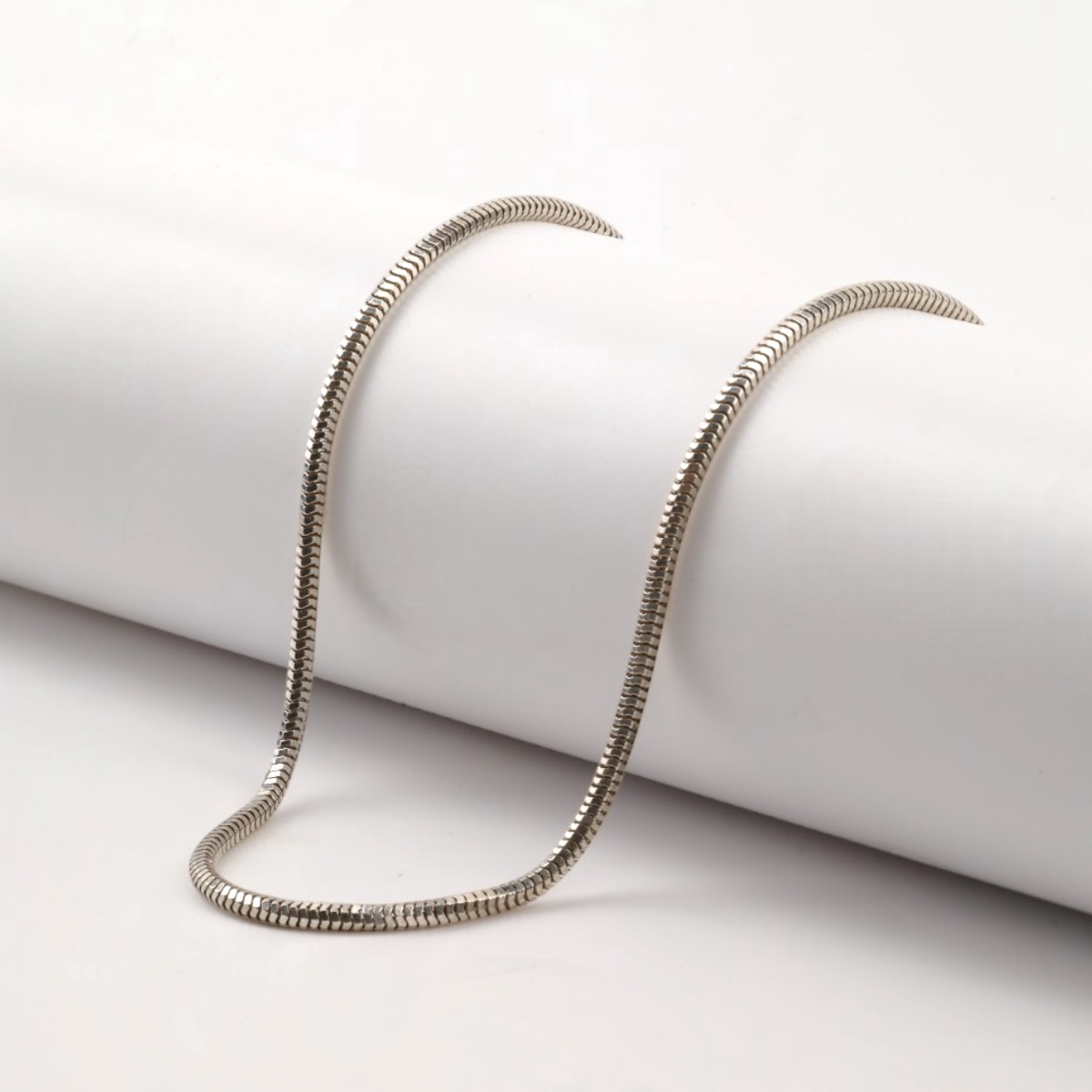 925 Sterling Silver Herringbone Chain Necklace