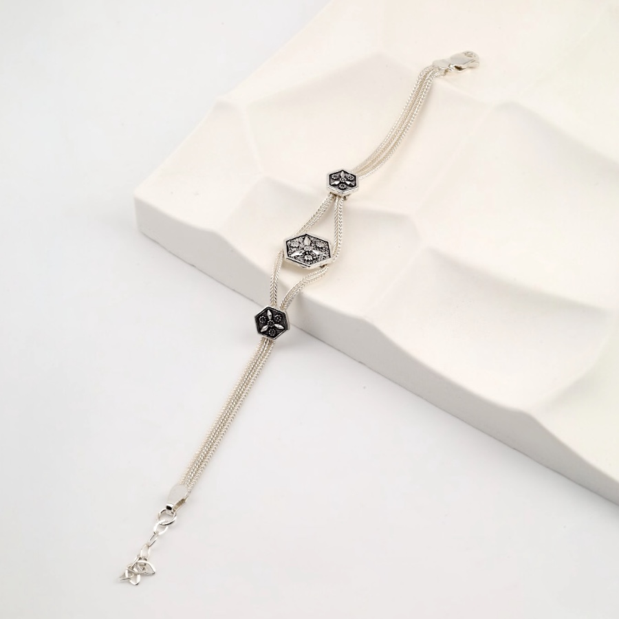 925 Sterling Flower Double Striped Straw Bracelet
