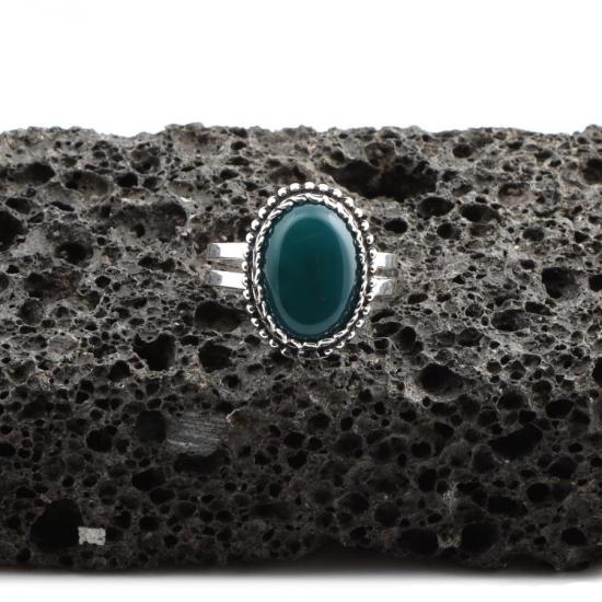 Emerald Stone Mardin Straw Sterling Silver Womens Ring